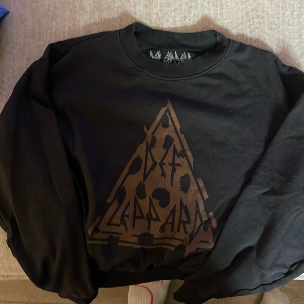 Def Leopard Sweatshirt Size Small